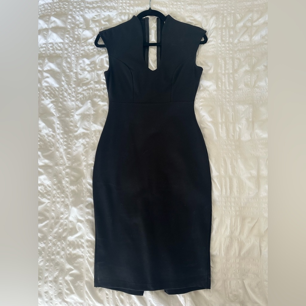 Elegant Black Backless Dress